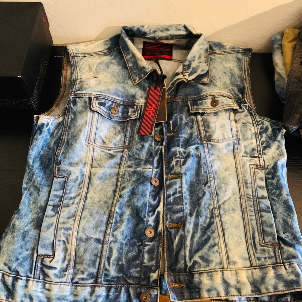 Acid washed Denim Cut off jacket new sz 2XL